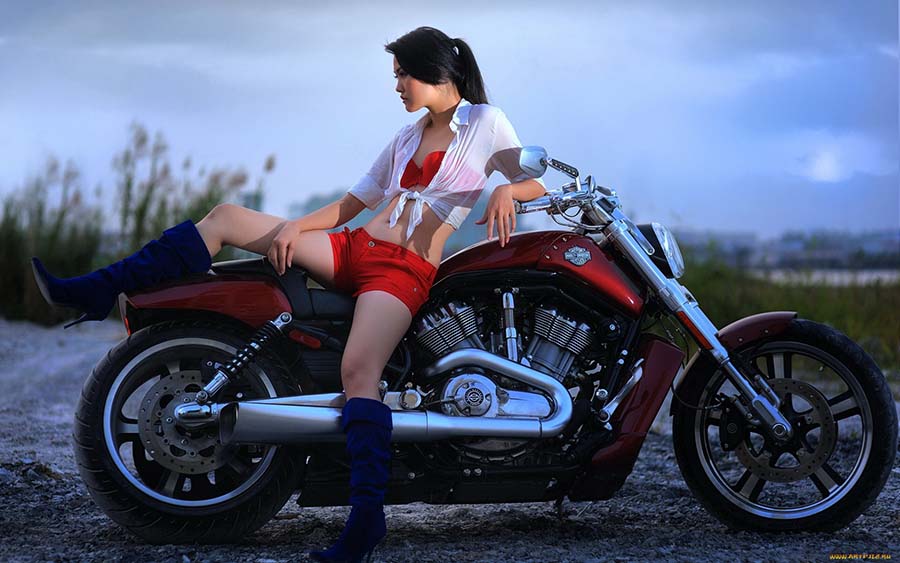 Beautiful girls and motorcycles in Vancouver