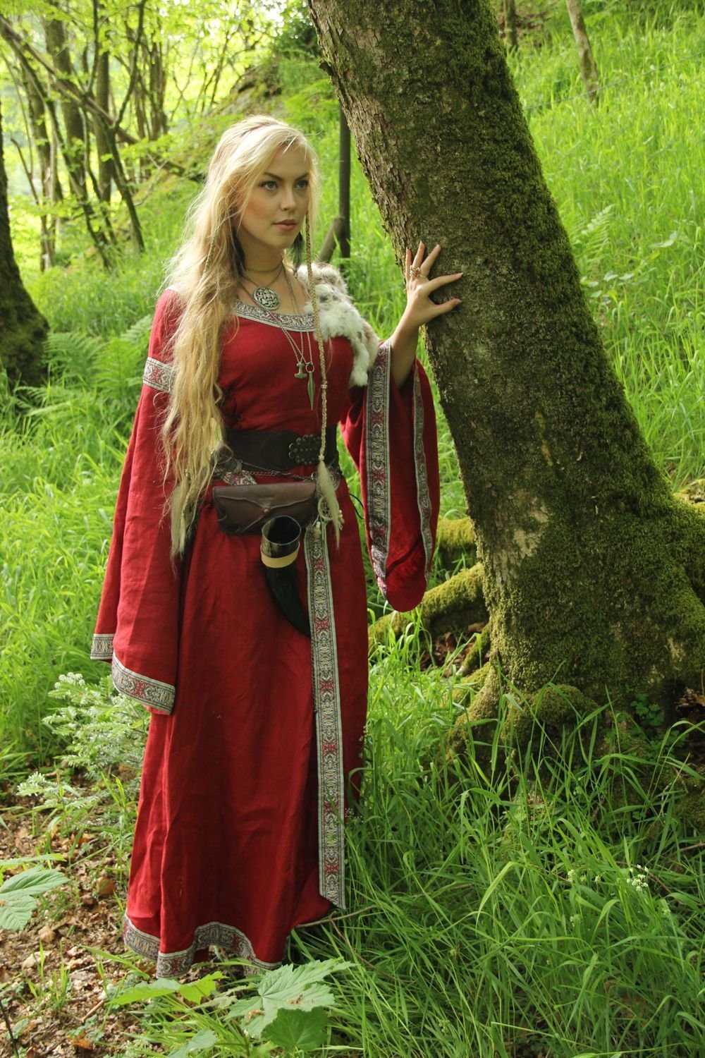 Women in Slavic costumes in Vancouver