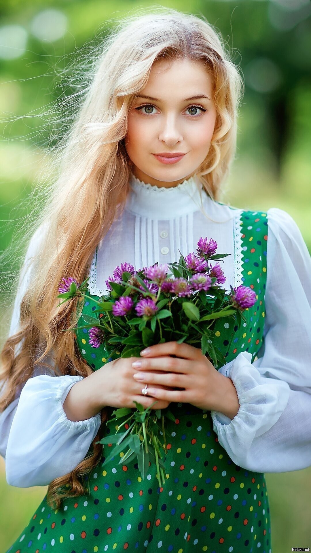 Girls in Slavic costumes in Vancouver