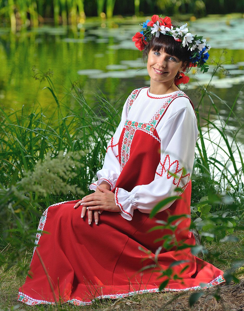 Beautiful girl Girls in Slavic costumes in Vancouver